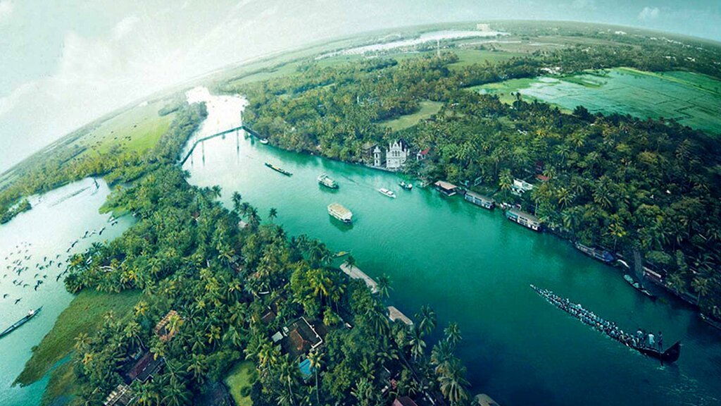Kerala backwaters -- Kumarakom houseboats on Vembanad Lake